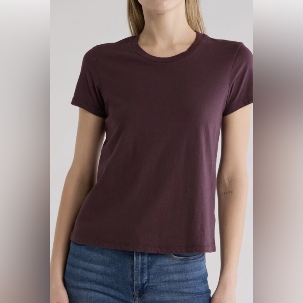 James Perse Short Sleeve Crewneck Tee in Eggplant